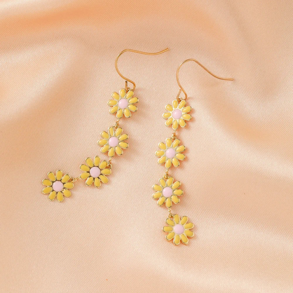 Retro Daisy Earrings