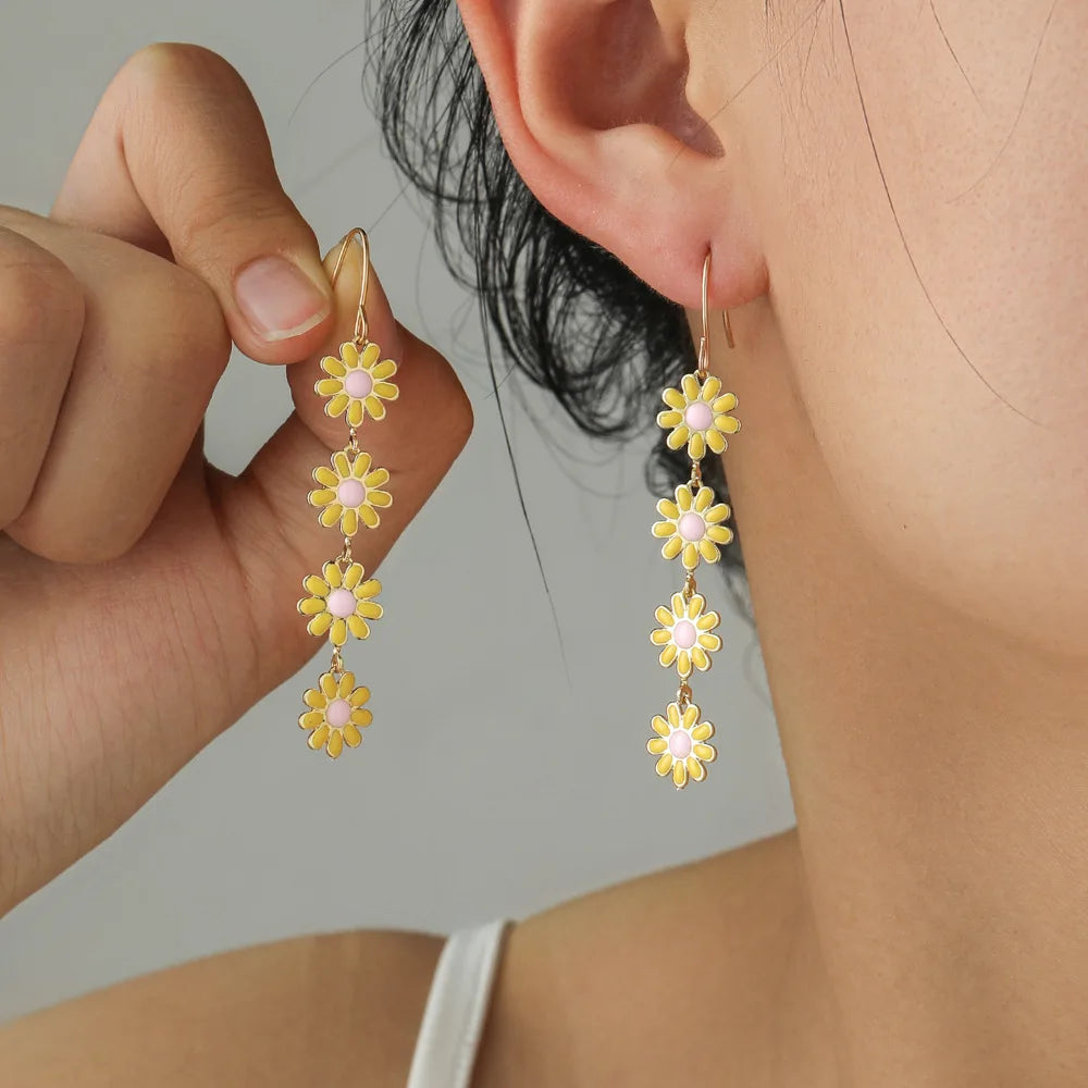 Retro Daisy Earrings