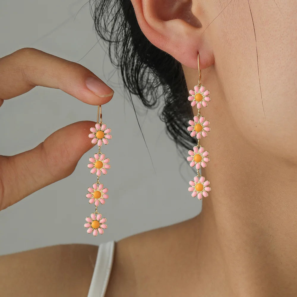 Retro Daisy Earrings