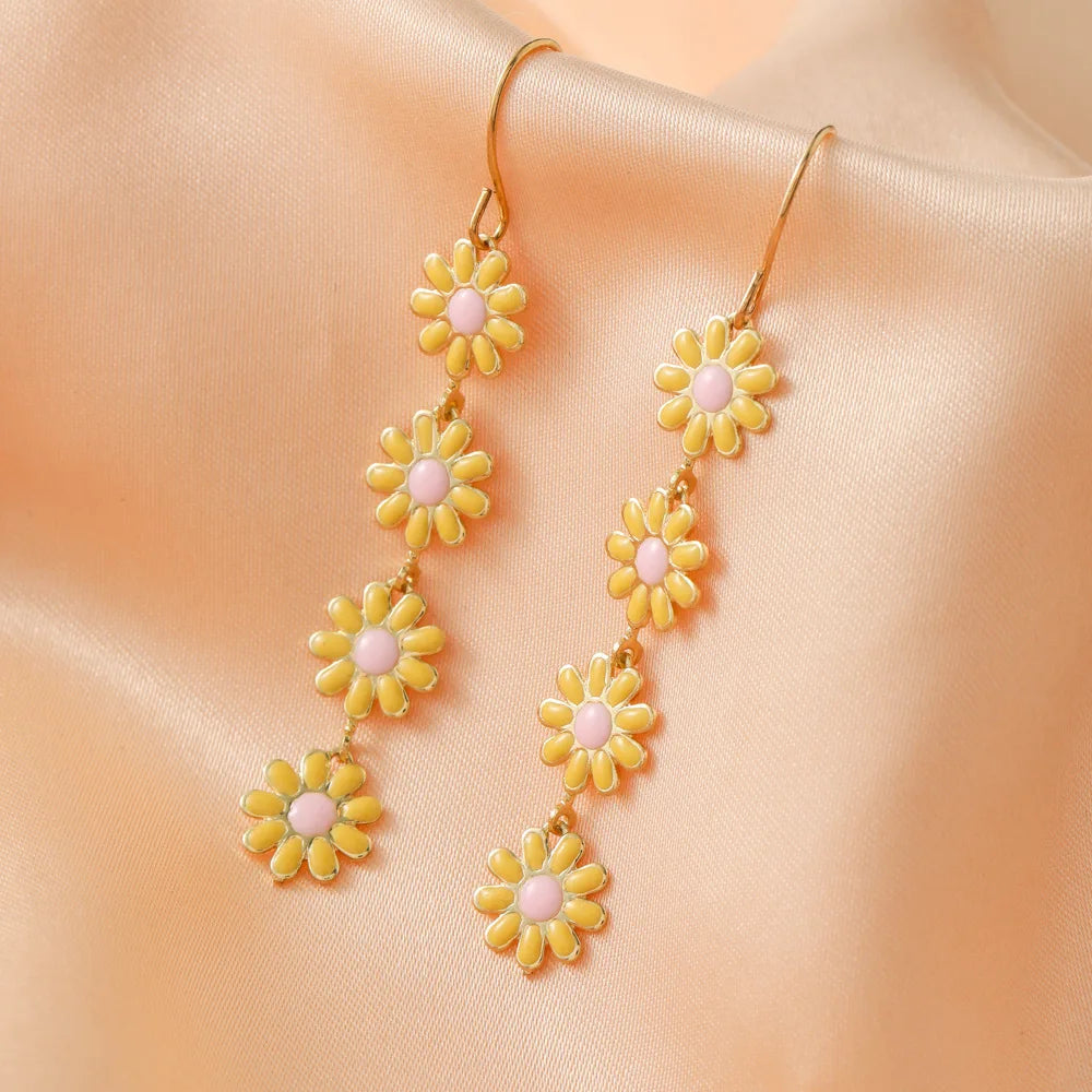 Retro Daisy Earrings