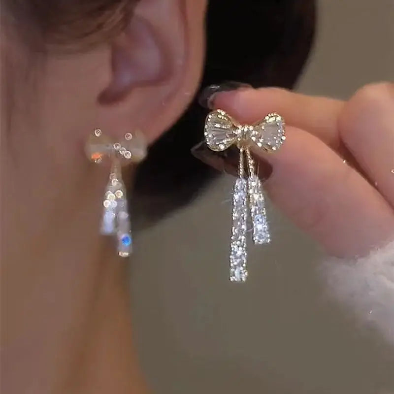 Exquisite C-Shaped Earrings